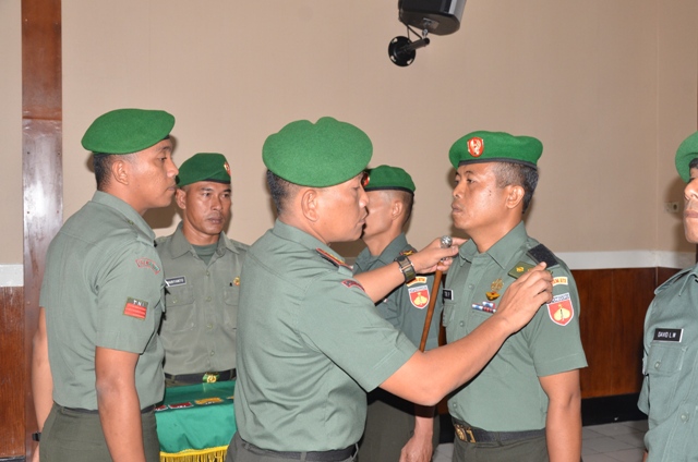 Upacara Kenaikan Pangkat Prajurit Korem 073/Makutarama